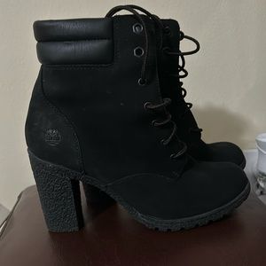 ECU like brand new women’s black heeled Timberland boots